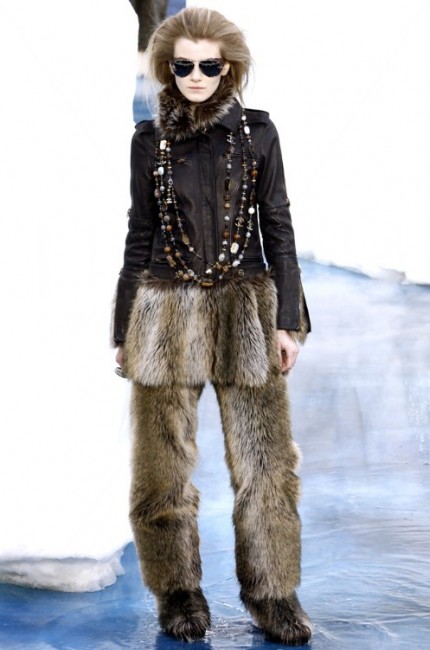 chanel-fall2010runwayshow1