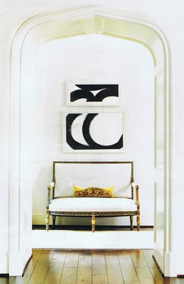 Simple Black and White Gorgeousness.