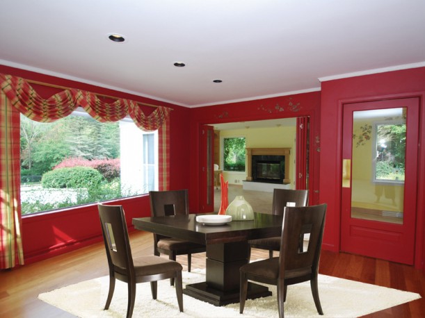 red-dining-room-611x458