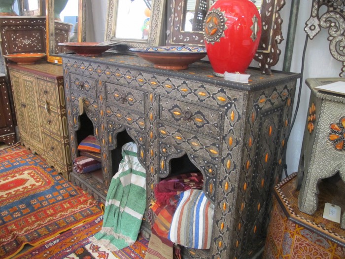 moroccan chest