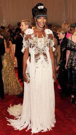 naomi-campbell_111752313741.jpg_article_gallery_slideshow_v2