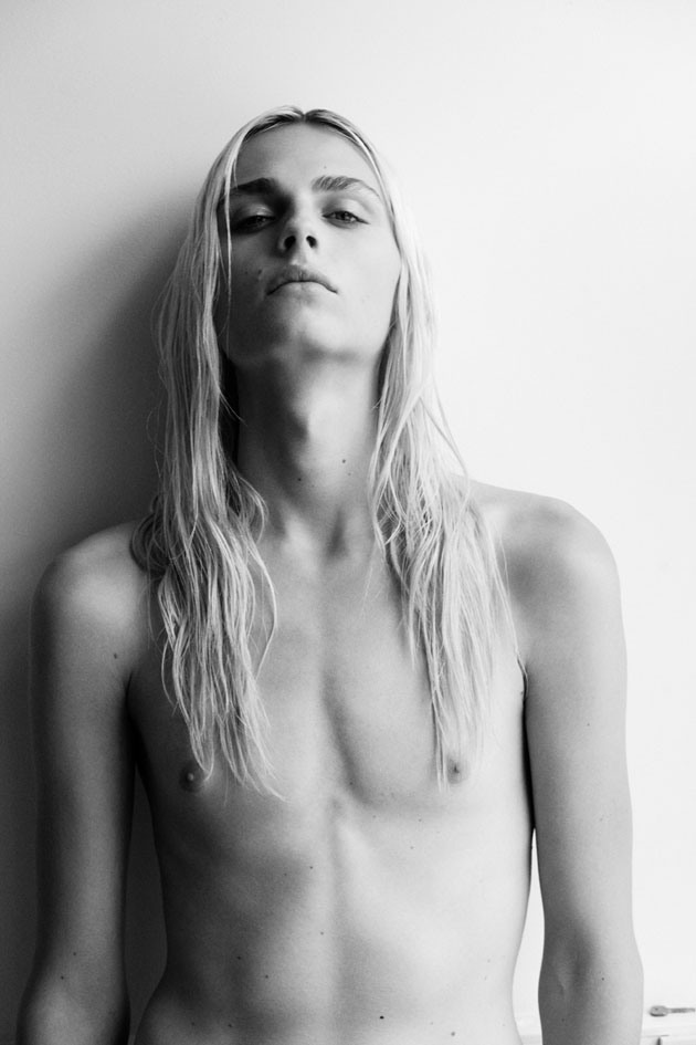 AndrejPejic-iD-ThomasLohr02