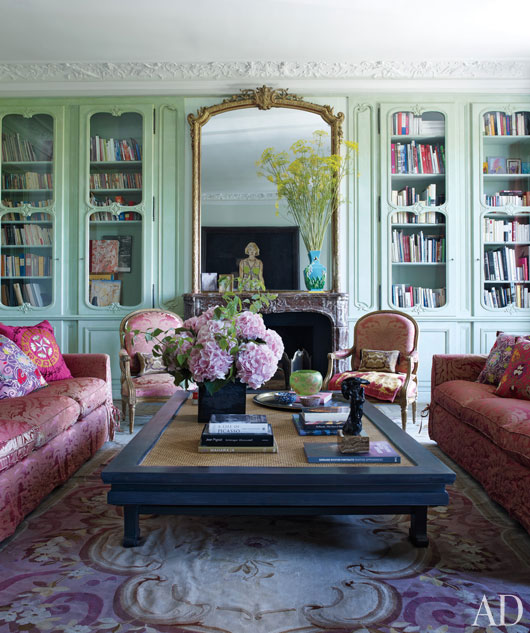 How the other half lives, and by other half, I mean the French.