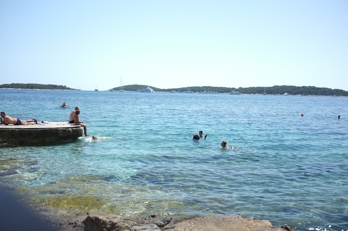 hvar hula hula