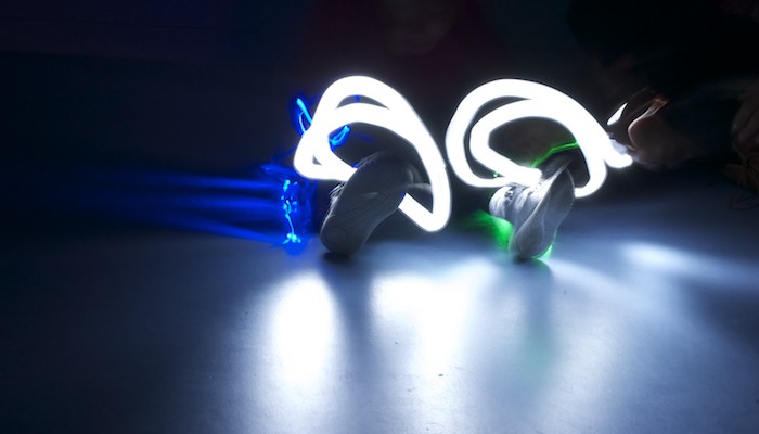 ART WITH KIDS: How to make Light Paintings.